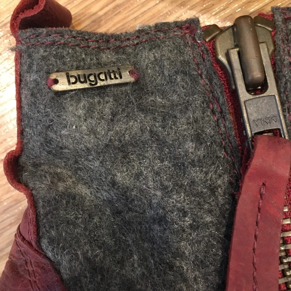 Wine Leather / Grey Flannel Lace Up BUGATTI Boots size 37‎